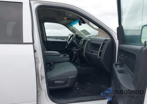 2014 Ram 2500 Tradesman z USA, uszkodzony, nr VIN 3C6UR5HL4EG251925